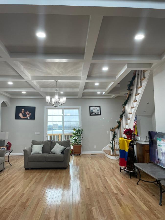 Appartamento La Casa Grande Hosting Whitsett Esterno foto