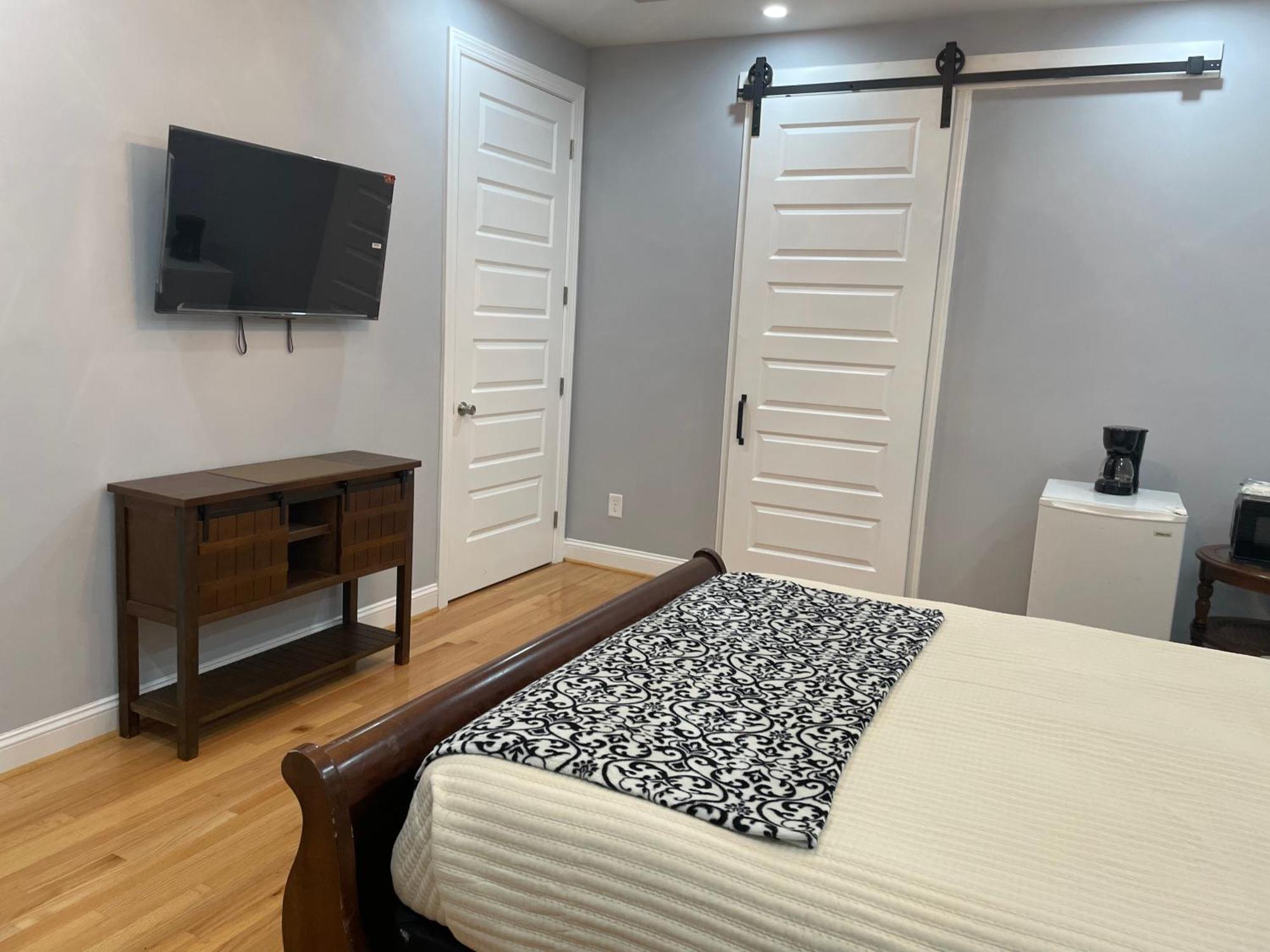 Appartamento La Casa Grande Hosting Whitsett Esterno foto